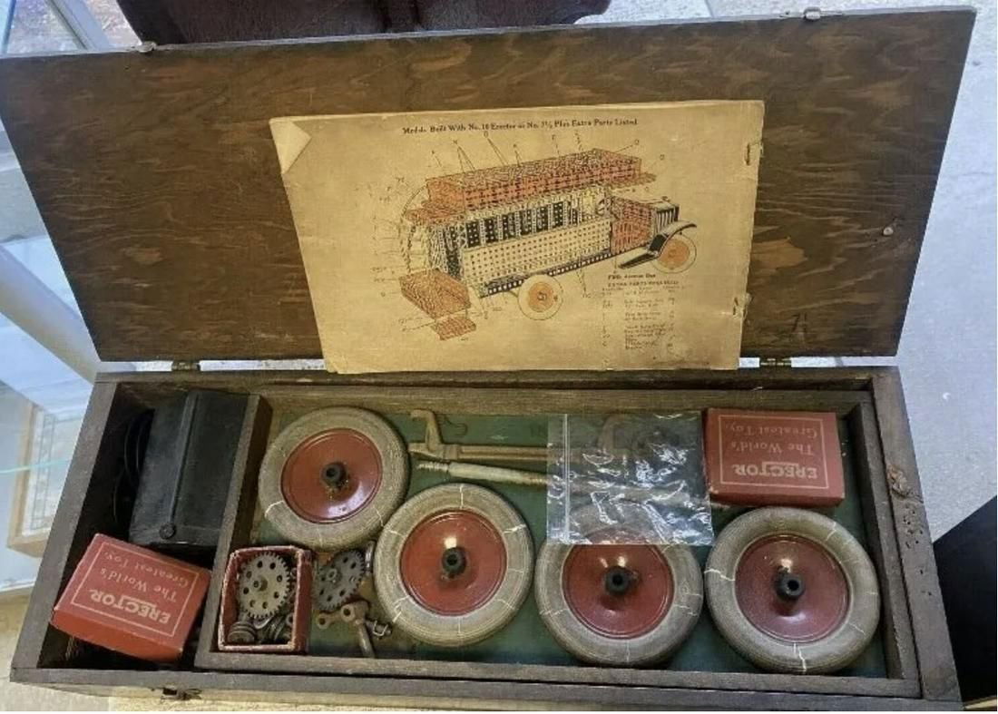 Vintage 1927 Gilbert Toys Elector 5th Ave Bus Original Set in wood box (1 of 11)