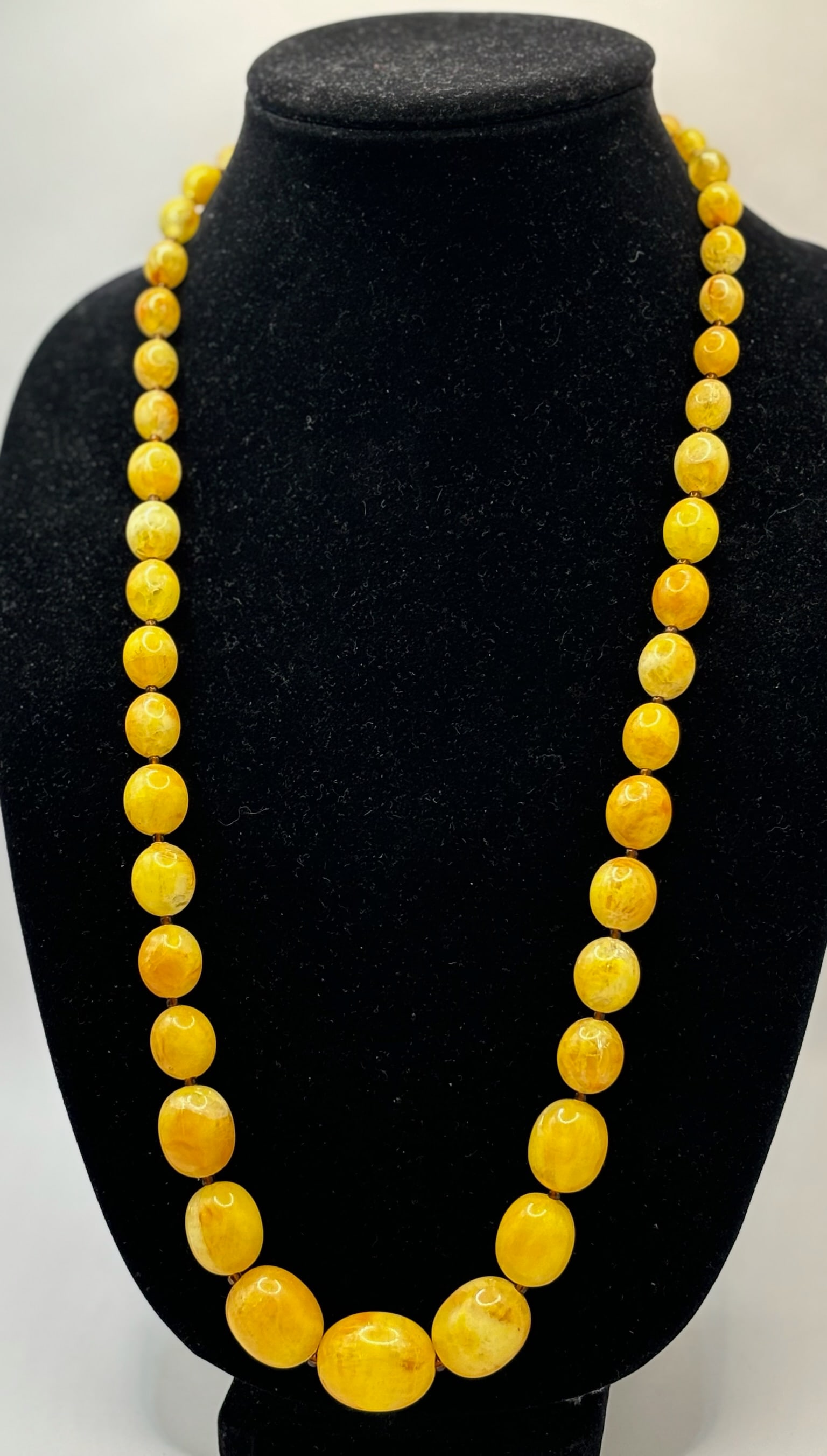 Marbled Butterscotch Bakelite Beaded Necklace (1 of 1)