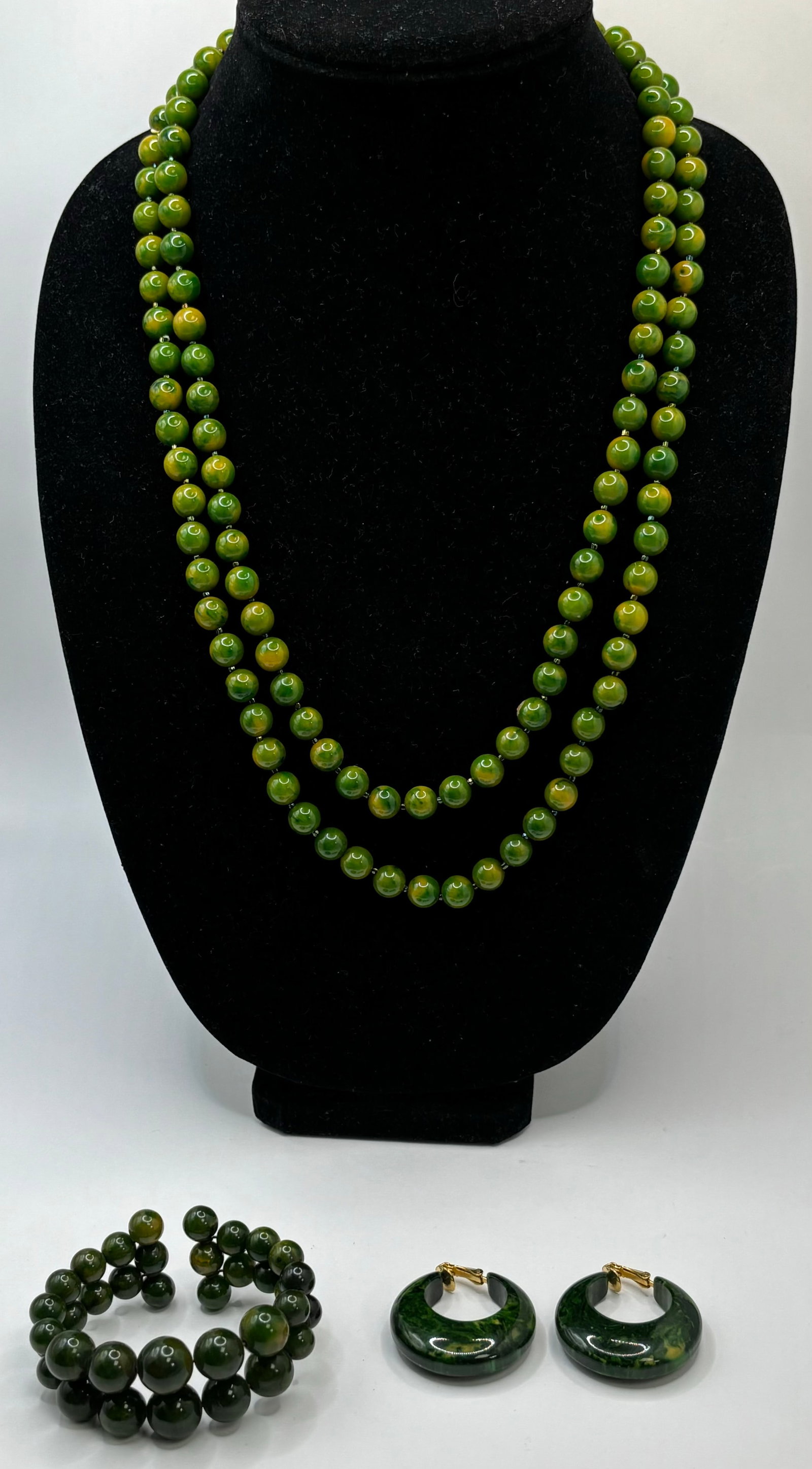 Set of 3 Marbled Green Bakelite Jewlery Set - Earrings, Necklace & Bracelet (1 of 5)