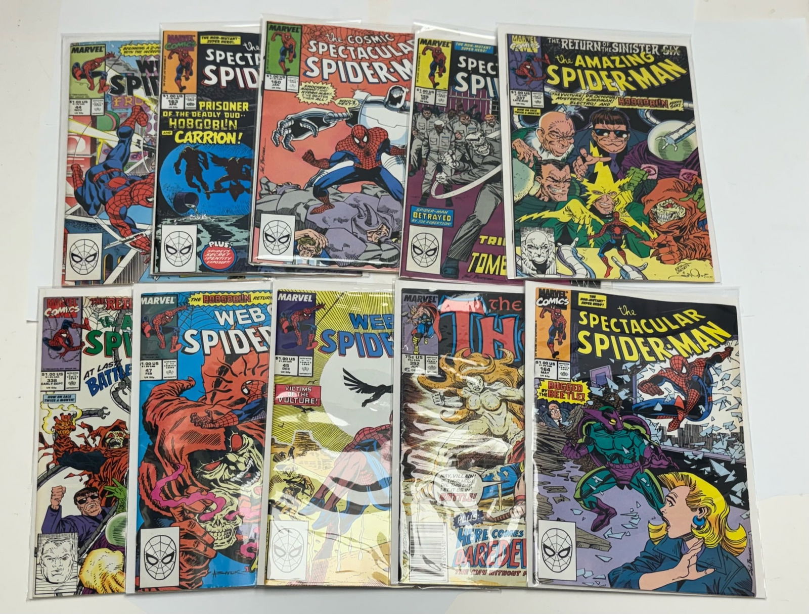 Lot of 10 Comic Books -Marvel Comics - Avengers, Wolverine, Spider-Man 1988, 1989, 1990 (1 of 11)
