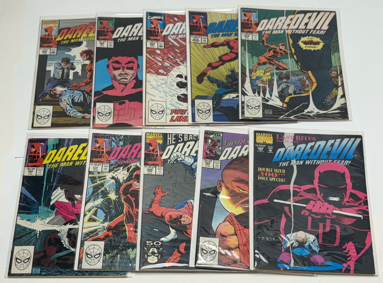 Lot of 10 Comic Books - Marvel Comics - Daredevil 1988, 1989, 1990, 1991, 1992 (1 of 11)
