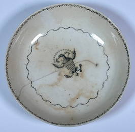 American Eagle Decorated Chinese Export Porcelain Berry Bowl 18th Century