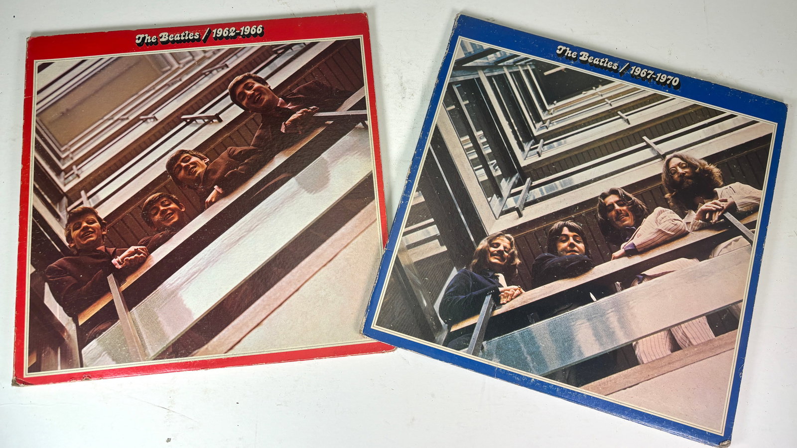 (2) Vintage The Beatles / 1962-1966 & The Beatles / 1967-1970 Vinyl Albums (1 of 16)