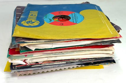 Mixed Lot of 34 Vinly Records 45's