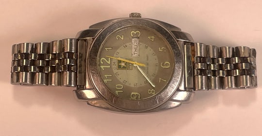 U.S. Army Swiss Men Watch US/1002 Japan Movt. 2105(3) Stainless Steel - Luminous Dial