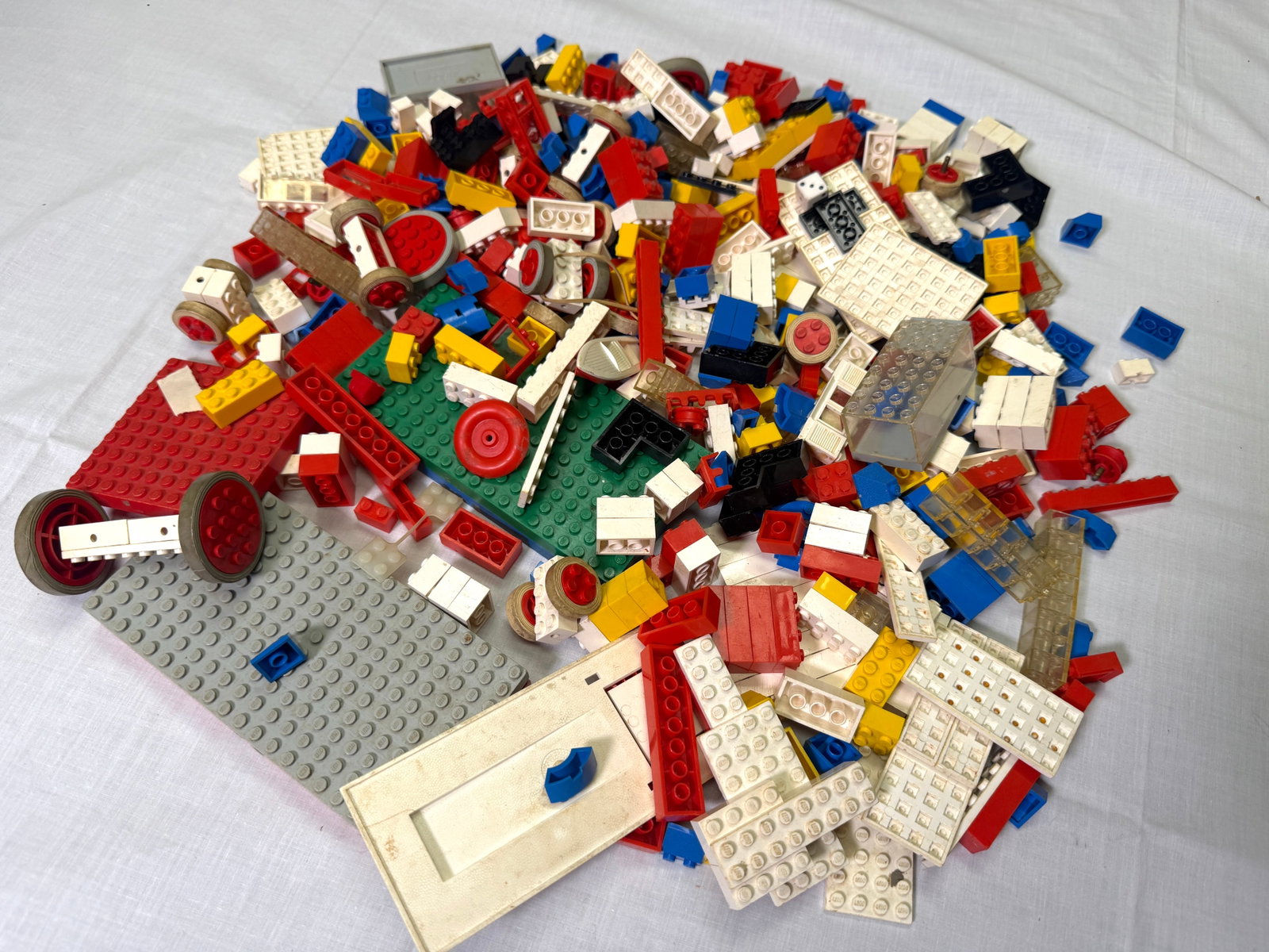 LEGO System by Samsonite - 3