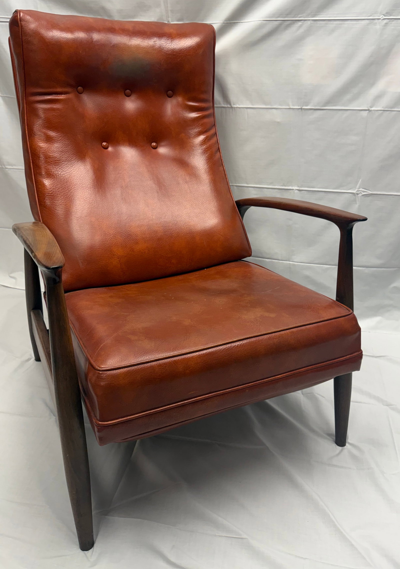 Milo Baughman Mid Century Walnut Reclining Chair (1 of 19)