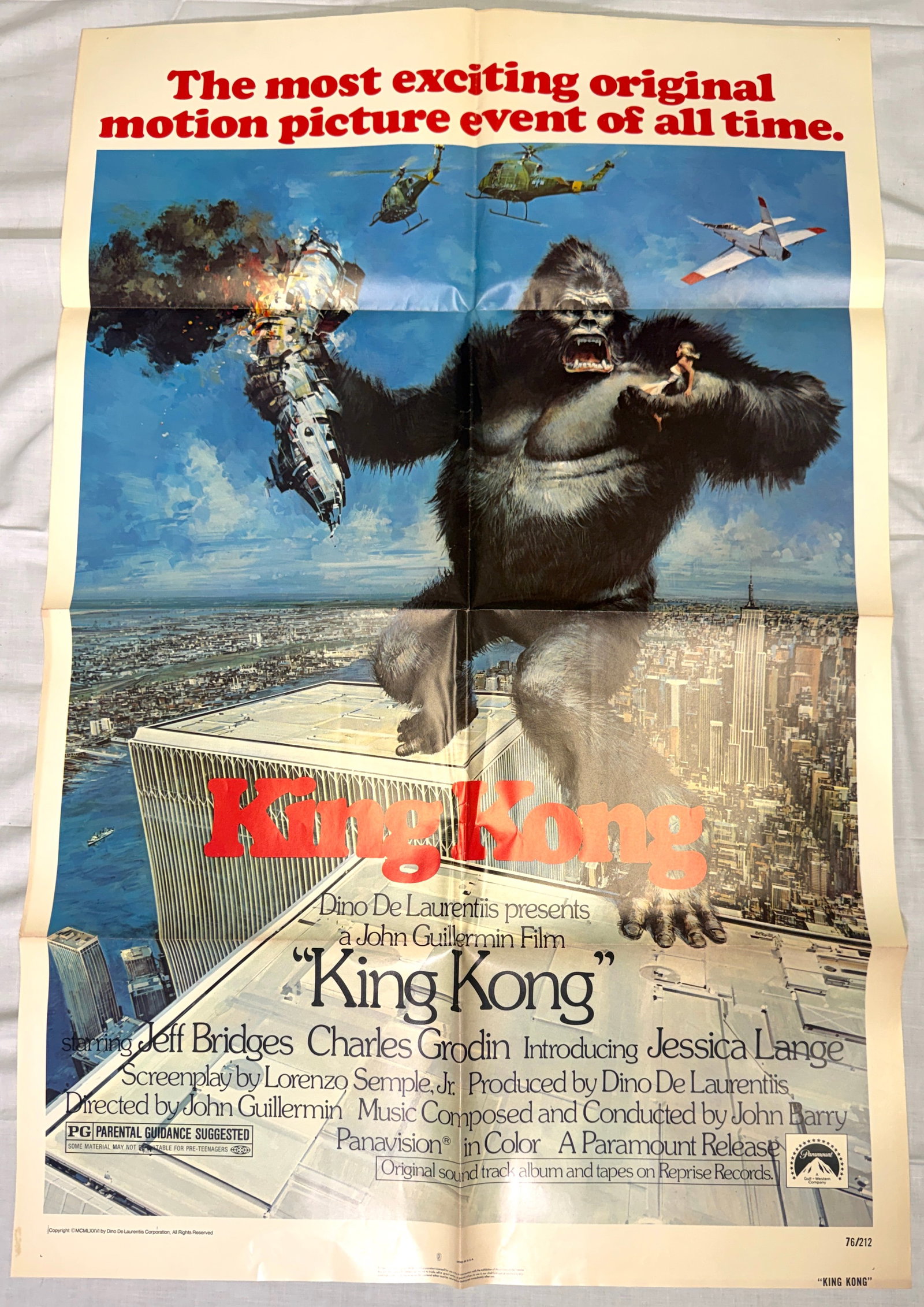 Vintage 1976 King Kong Movie Poster 76/212 (1 of 4)