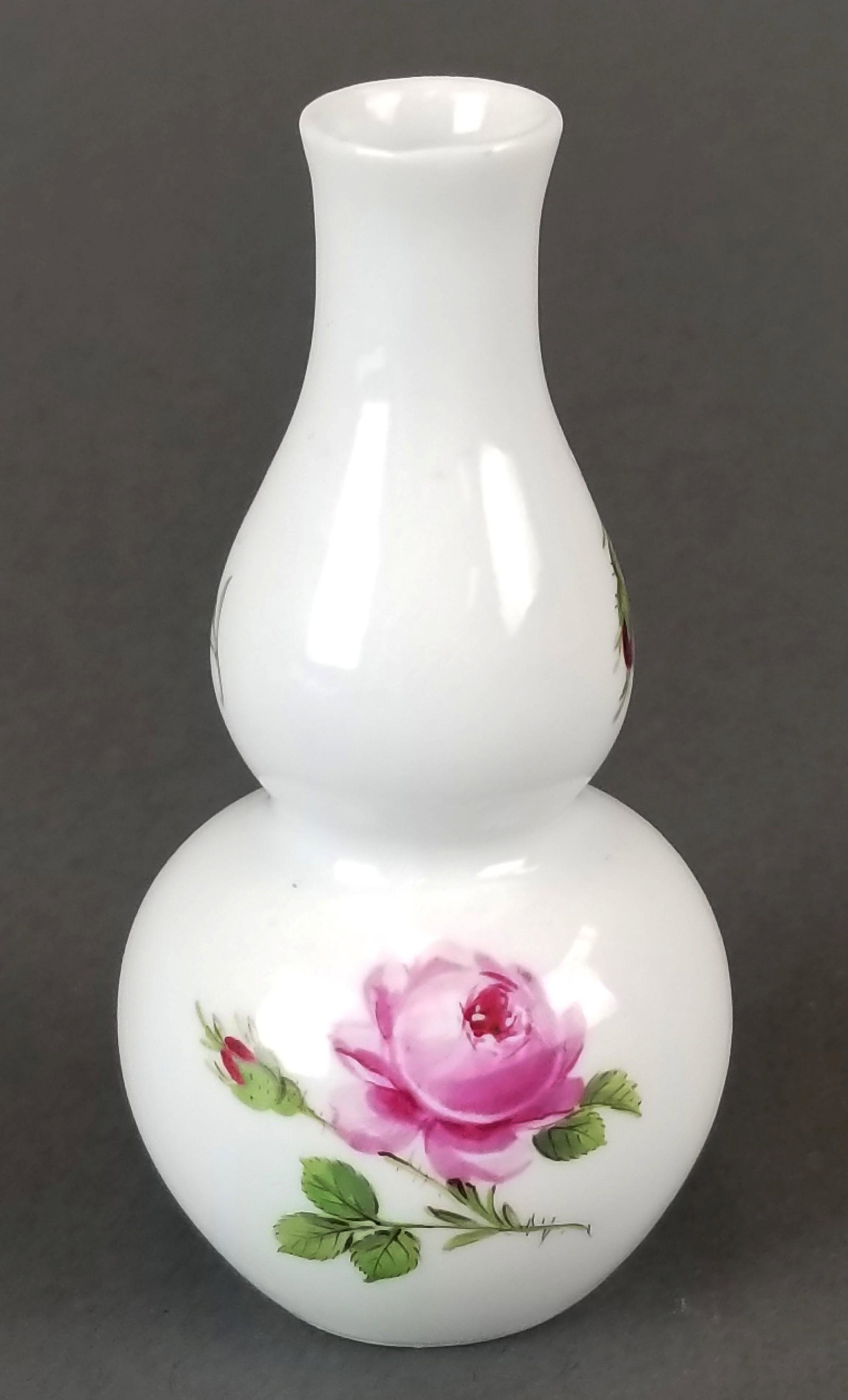 19th C. Meissen Vase: 19th C. Meissen Vase. Measures H: 3 3/4" W: 1 3/4"