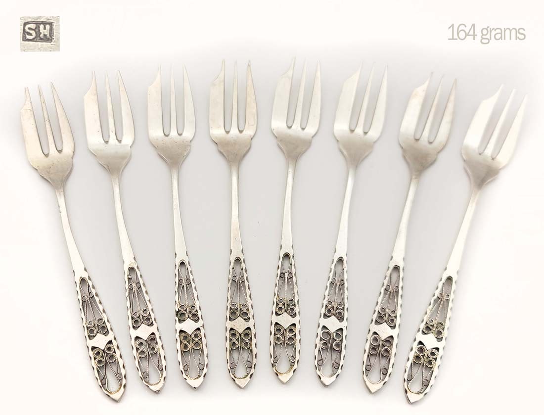 Set Of Eight Vintage Silver Filigree Dessert Forks, Stamped (164 grams) (1 of 7)