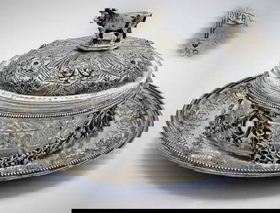 19th C. Lidded Cow Figural Walker & Hall Candy Dish With Cut Crystal: 19th C. Lidded Cow Figural Walker & Hall Candy Dish With Cut Crystal. H 4" x W 7 1/2"