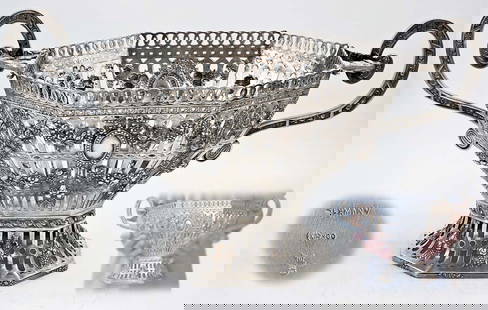 Large Early 20th Century 800 German Silver (1562g) Centerpiece Basket: Large Early 20th Century 800 German Silver (1562g) Centerpiece Basket. H 9 1/2" x W 9 1/4" x L 17 1/2"