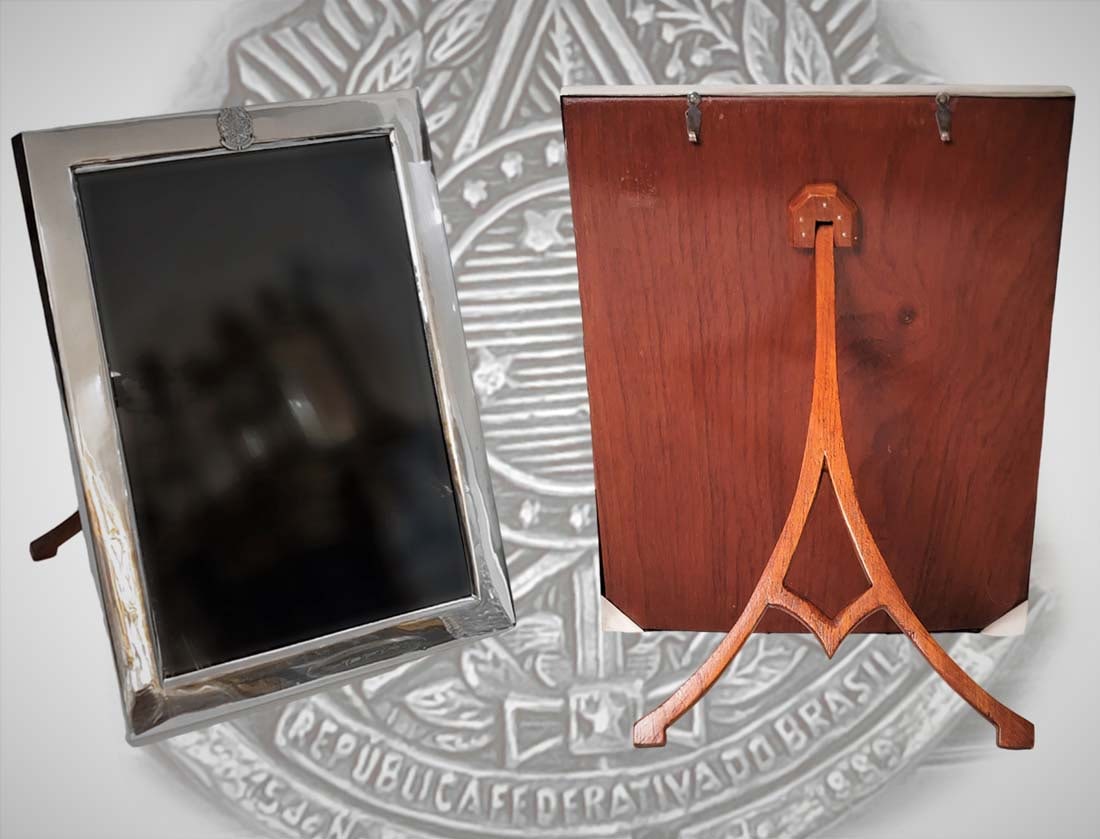 Large Sterling Silver Photo Frame, Republica Federativa Do Brasil 15 Novembro De 1889 (1 of 5)