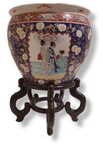 Large Chinese Porcelain Vase