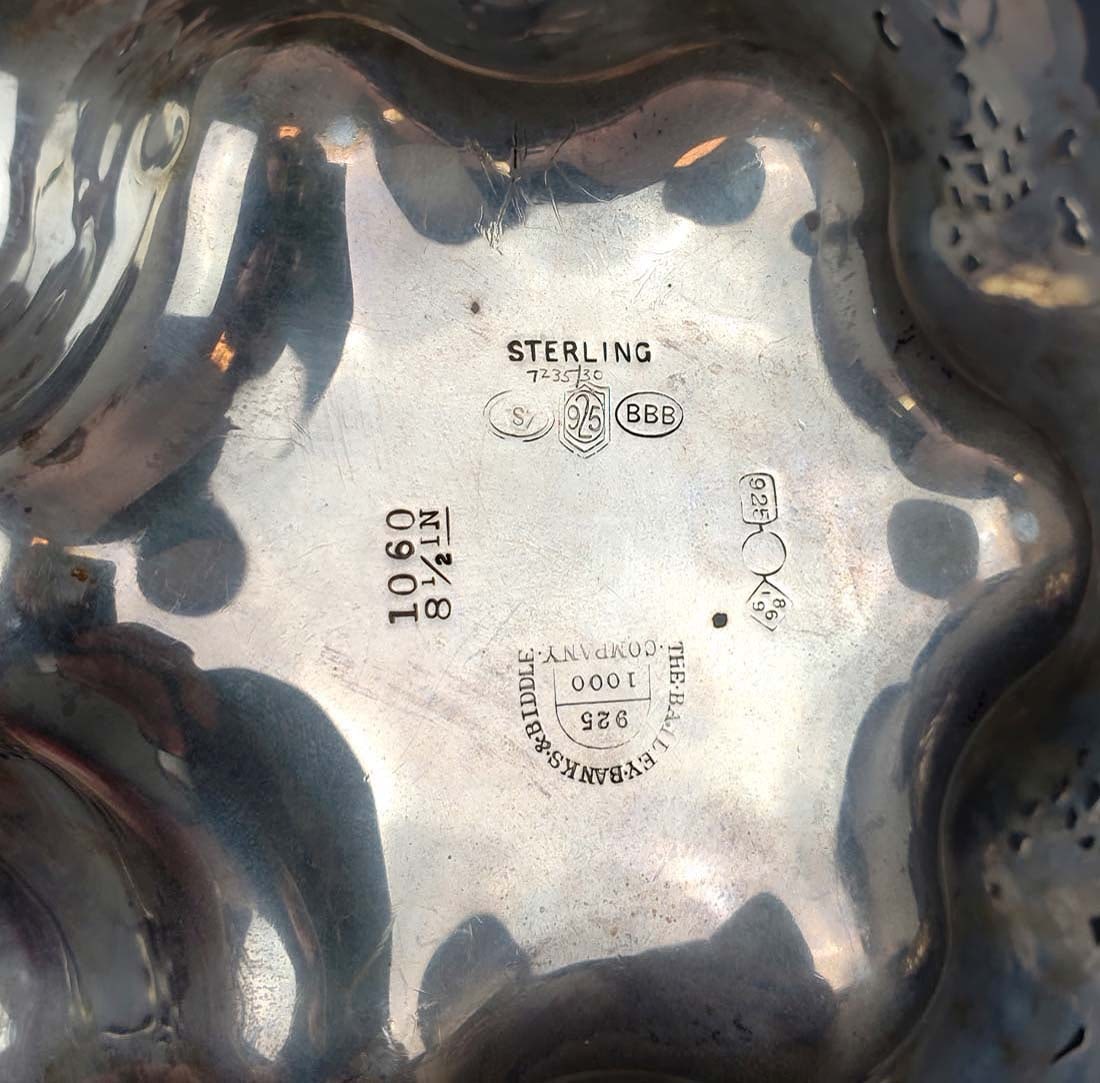 Pair of American Sterling Silver Dishes - 4