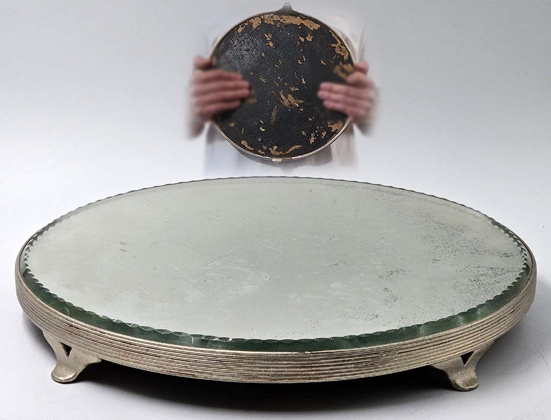 20th C. Display Plateau Silver-Plated Mirror: 20th C. Display Plateau Silver-Plated Mirror. H 1 1/2" x D 12"