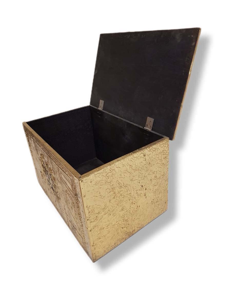 A Large Continental Brass Wooden Box - 4