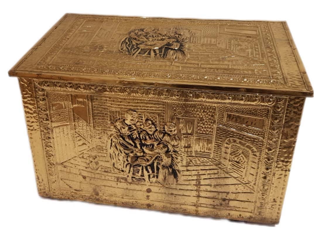 A Large Continental Brass Wooden Box - 6