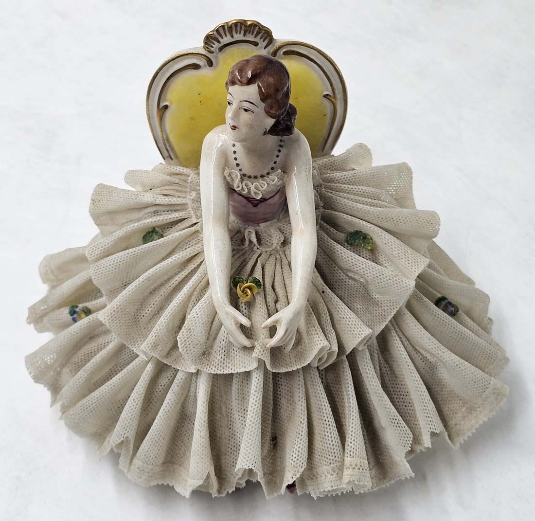 Lladro Porcelain Wedding Day Figurine, Underglaze Hallmark - 3