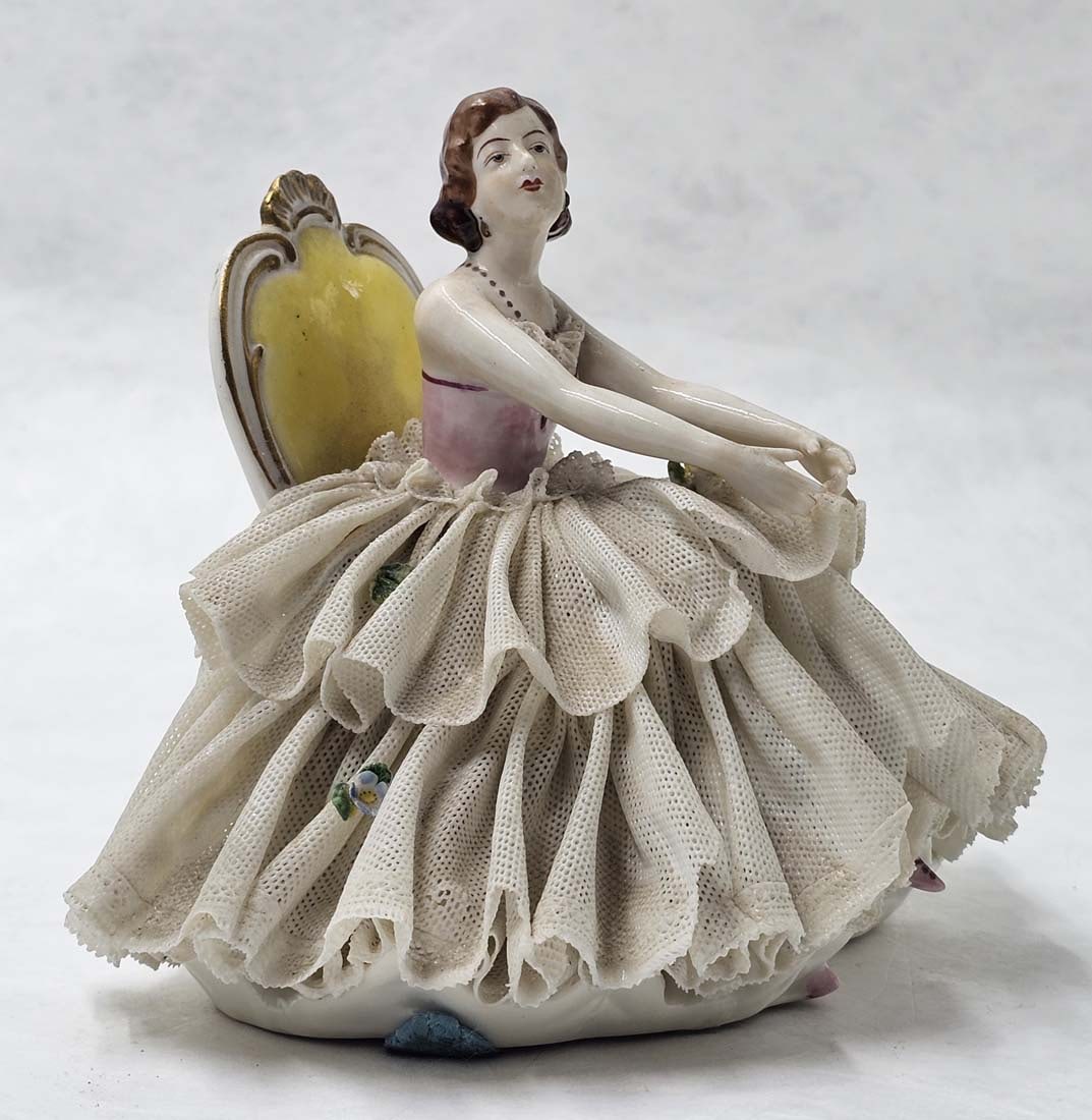 Lladro Porcelain Wedding Day Figurine, Underglaze Hallmark - 4