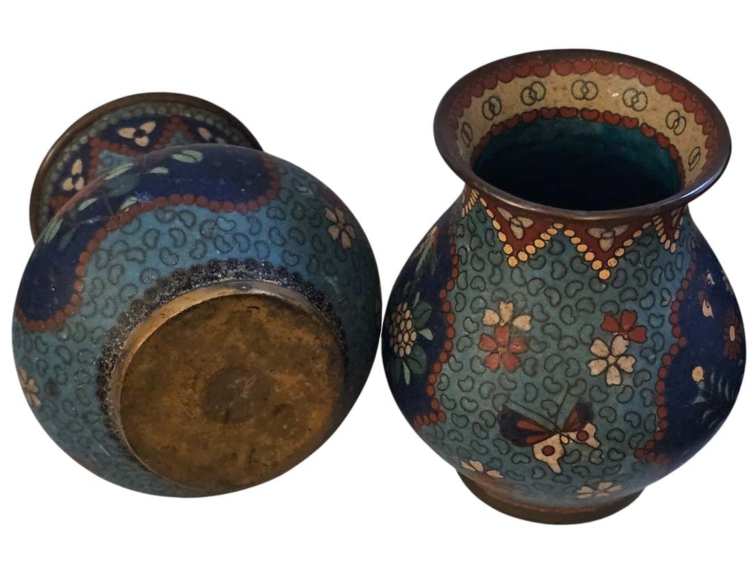 Pair Of Japanese Meijo Period Cloisonne Vases - 2