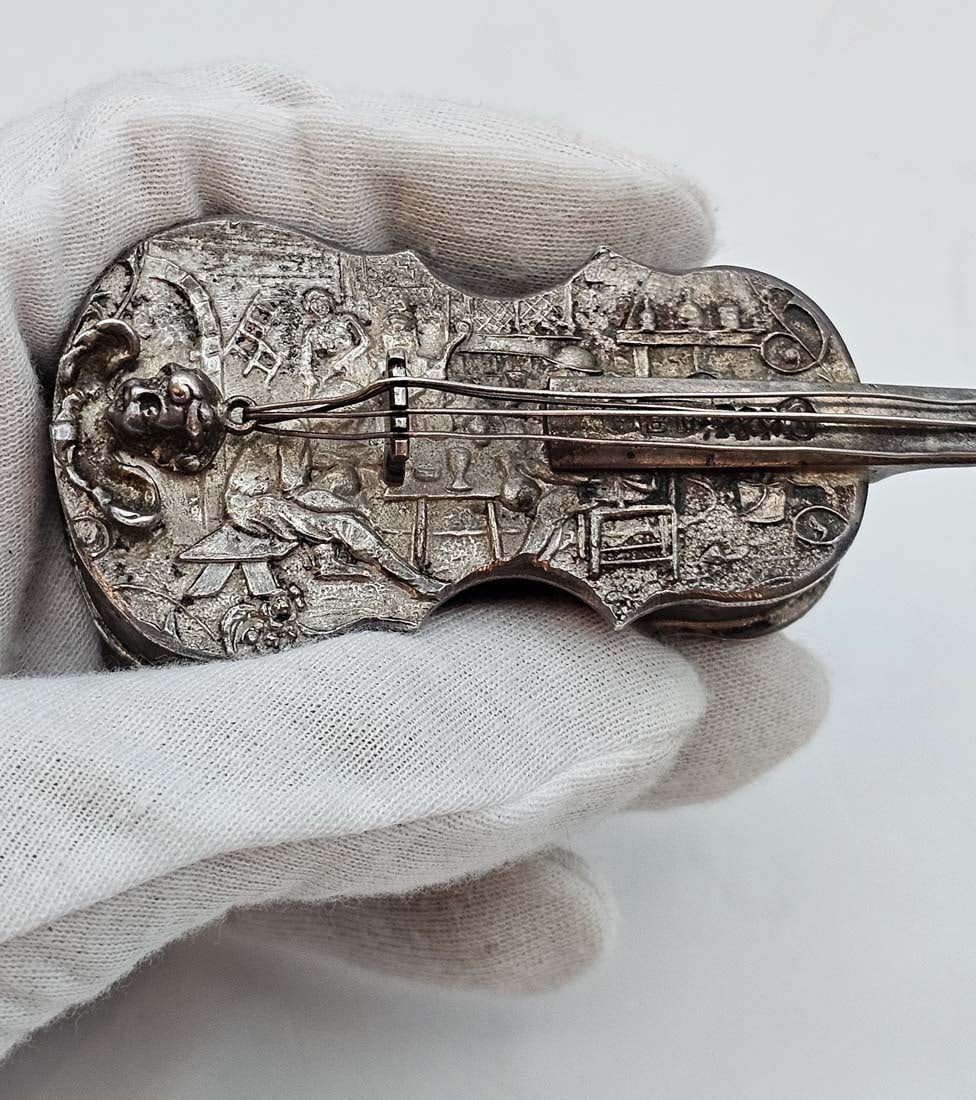 Instrument Silver (112g) Figural Violin Box - 3