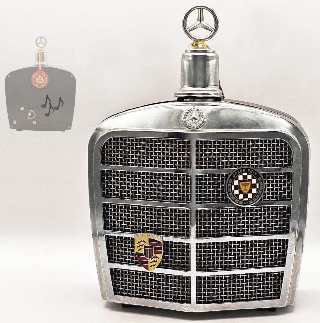Vintage musical Mercedes Benz Decanter: Vintage musical Mercedes Benz Decanter.