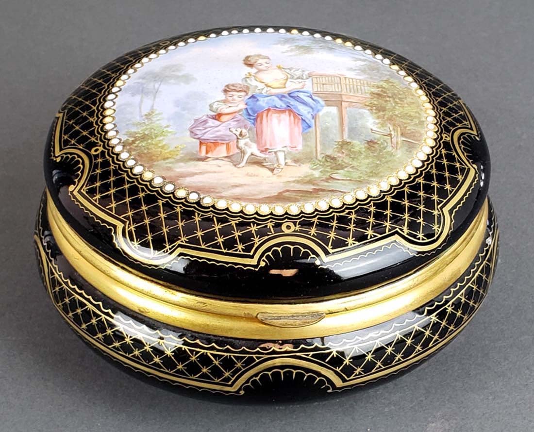 French Porcelain & Enamel Round Jewelry Box: French Porcelain & Enamel Round Jewelry Box. Measures H: 3" W: 5 1/2"