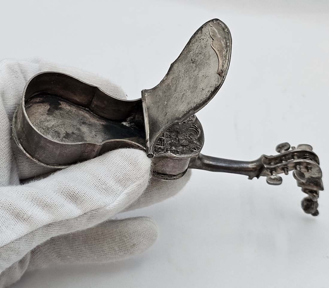 Instrument Silver (112g) Figural Violin Box - 2