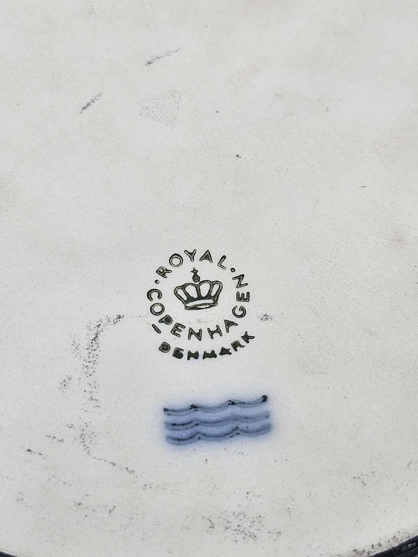 Lot Of Five Plaques - 7