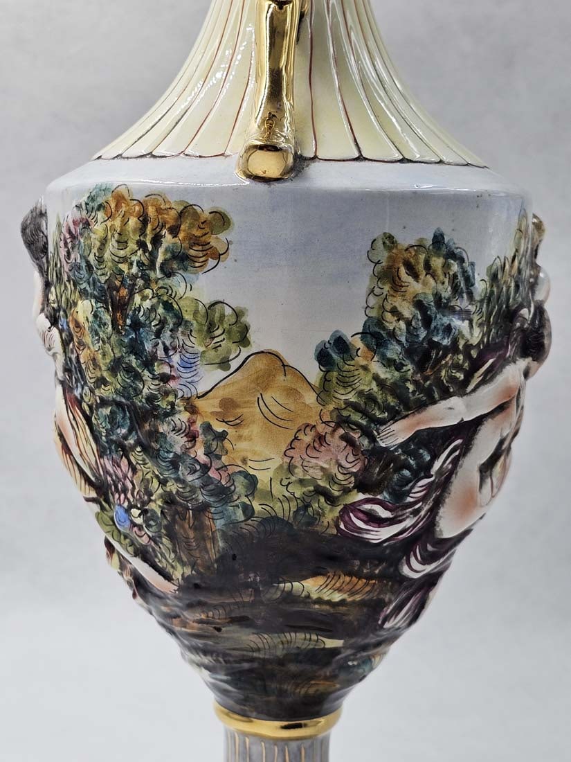 Large Capodimonte Bernini Hand Painted Vase, Hallmarked - 8