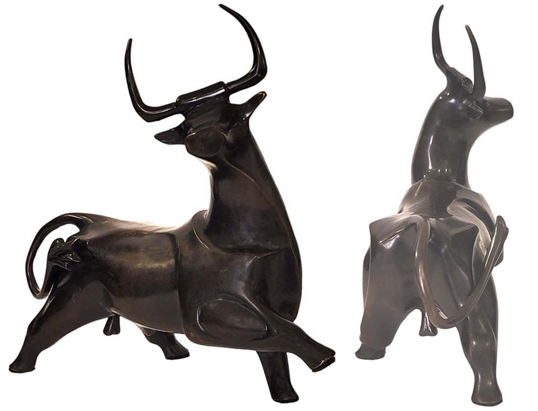 Botero Style Bronze Horned Cow: Botero Style Bronze Horned Cow. H 11" x W 5 1/2" x L 12"