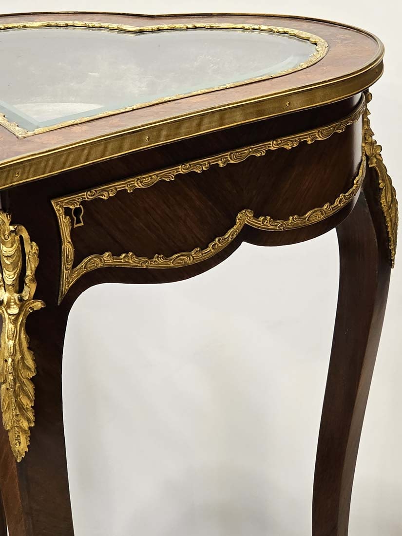 19th C. French Heart Shaped Bijouterie Table - 4