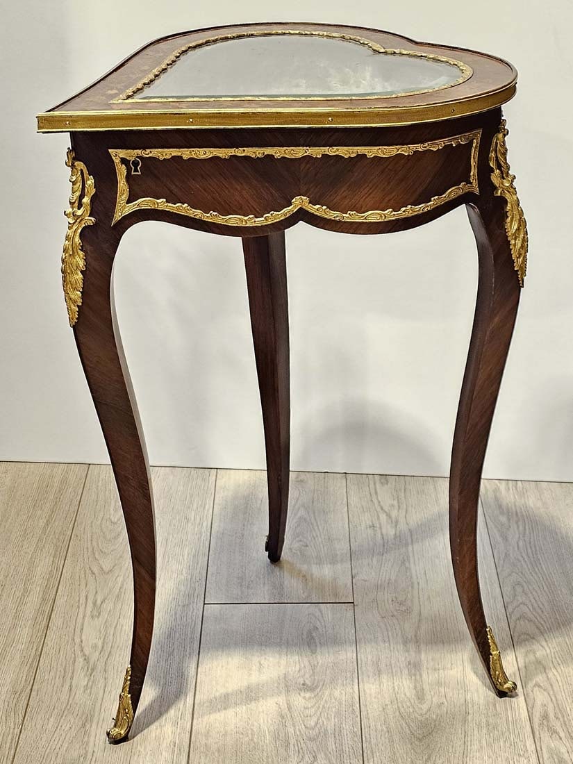 19th C. French Heart Shaped Bijouterie Table - 5
