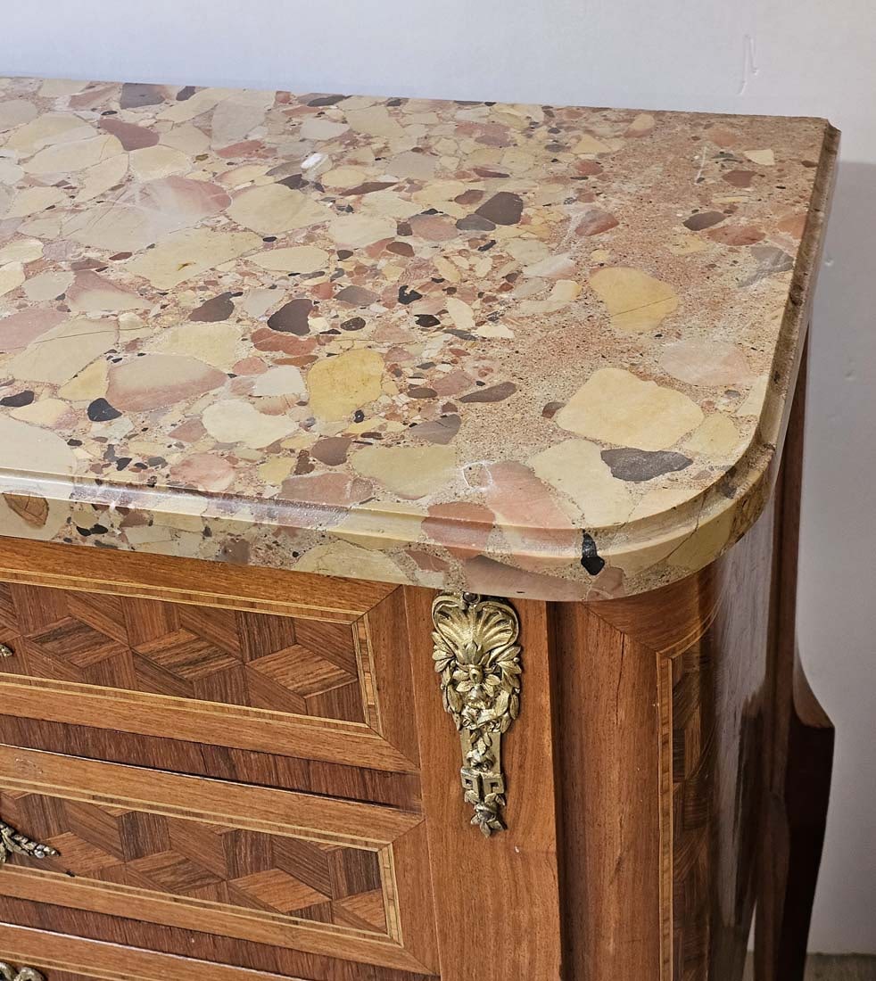 18th C. Louis XV Style Marquetry side Table - 5