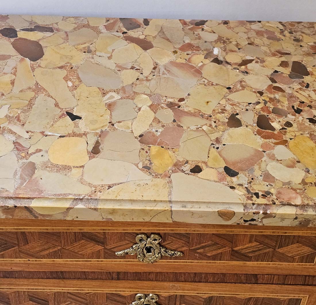 18th C. Louis XV Style Marquetry side Table - 6