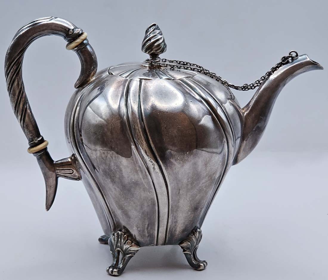 Vintage British Silver (480g) Tea Pot - 3