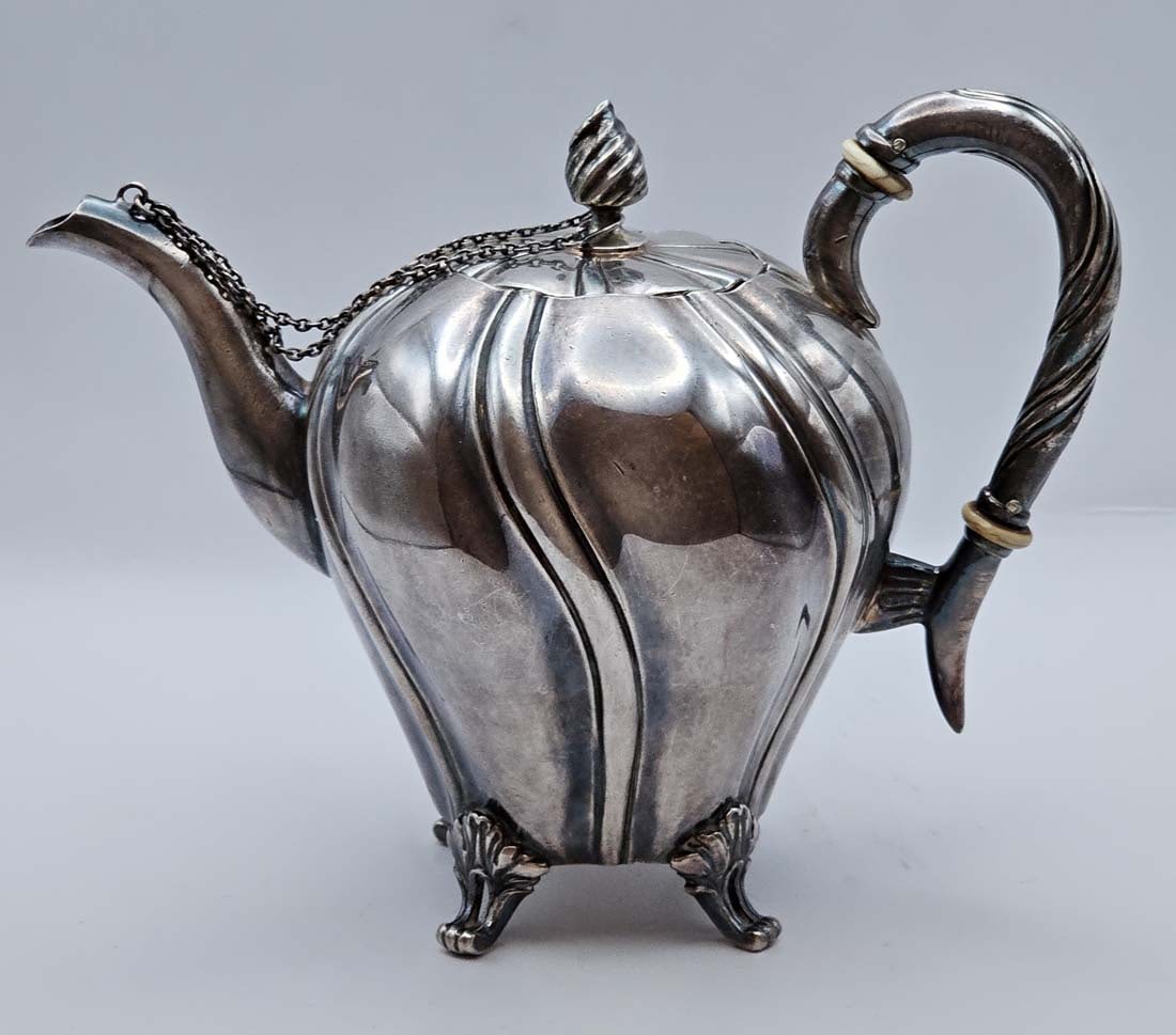 Vintage British Silver (480g) Tea Pot - 8