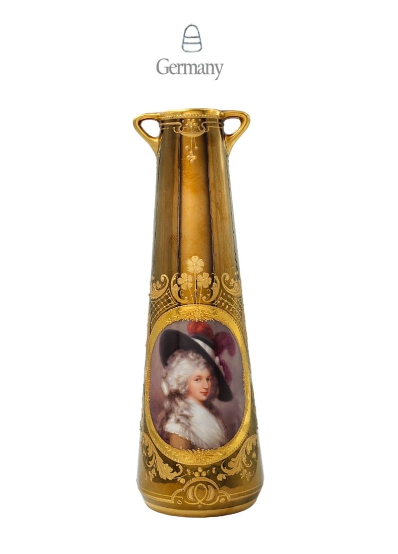 19th C. Royal Vienna Hand Painted "Georgiana Cavendish" Gold Gilded Vase: 19th C. Royal Vienna Hand Painted "Georgiana Cavendish" Gold Gilded Vase. H 7 1/4" x W 2 1/2"