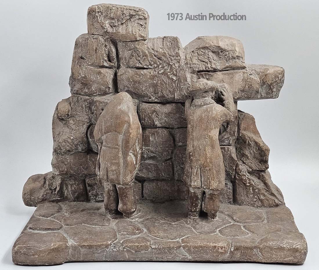 Judaica Wailing Wall Jerusalem Religious Statue: Judaica Wailing Wall Jerusalem Religious Statue. H 7" x W 7" x L 13 5/8"
