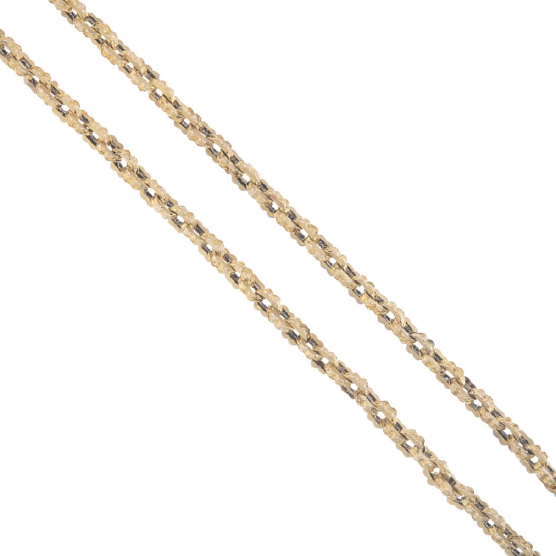 A longuard chain. Designed as a fancy-link chain, with (1 of 4)