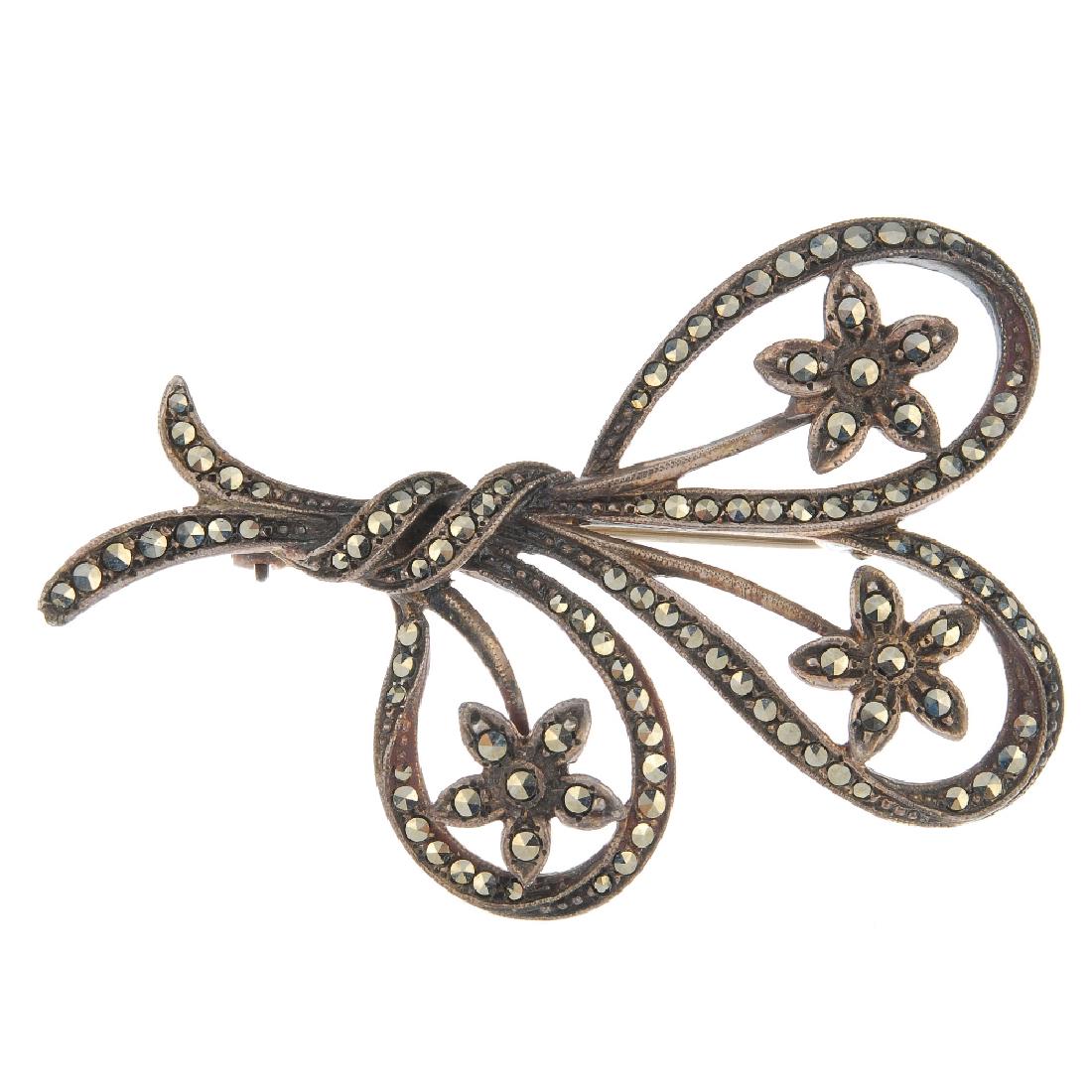 A selection of marcasite and paste jewellery. To (1 of 4)