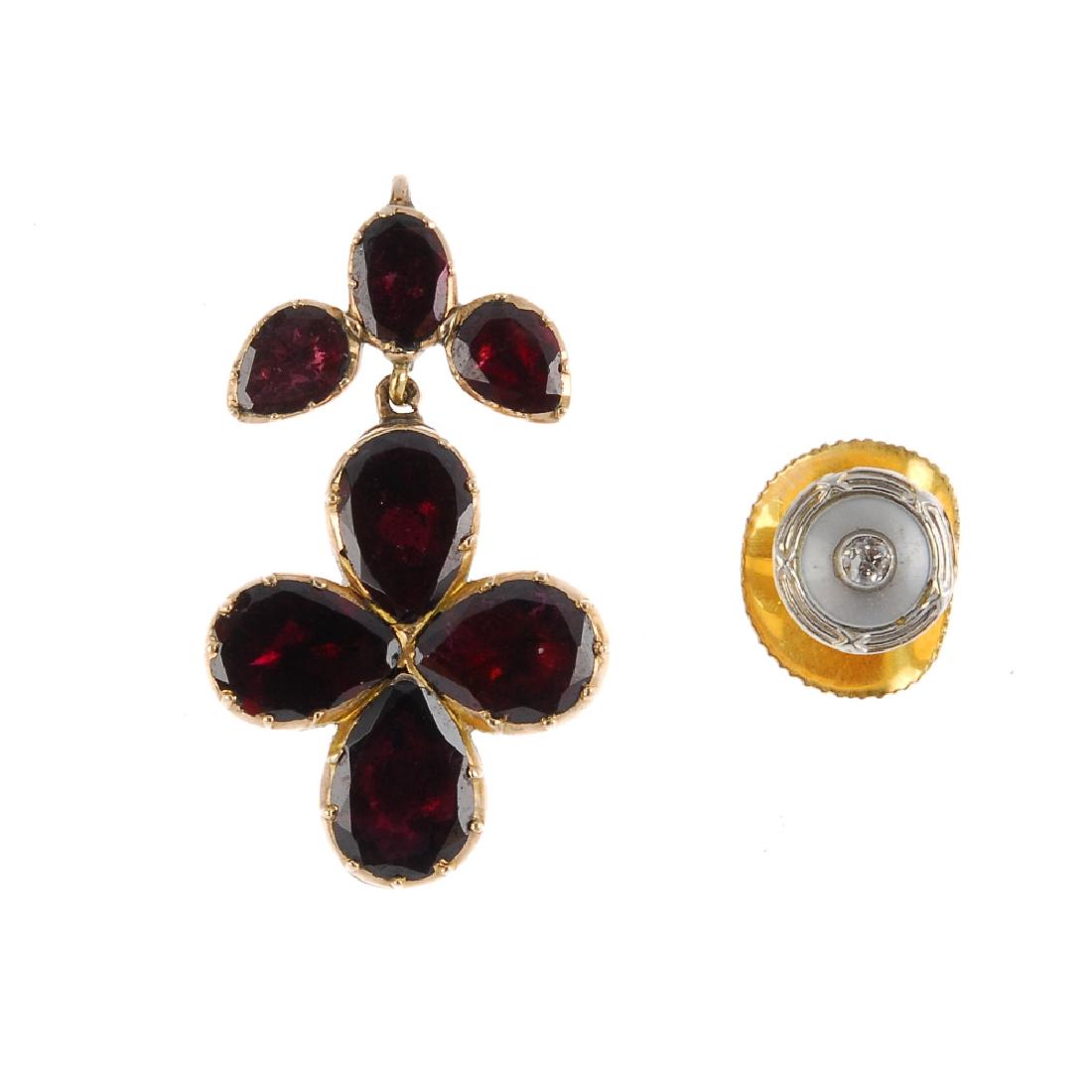 A quantity of costume jewellery. To include a 9ct gold (1 of 3)