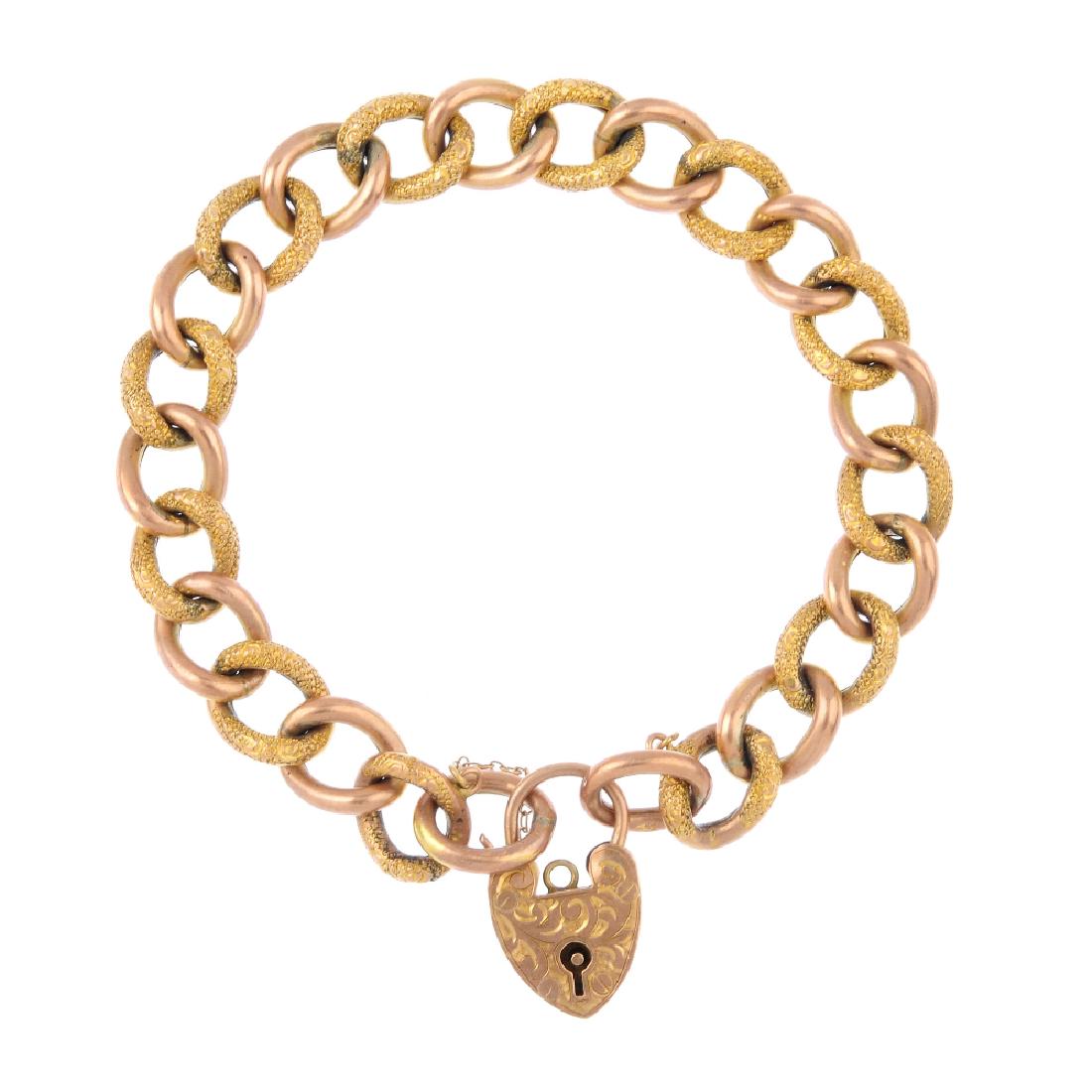 A late Victorian 9ct gold bracelet. The alternately (1 of 2)