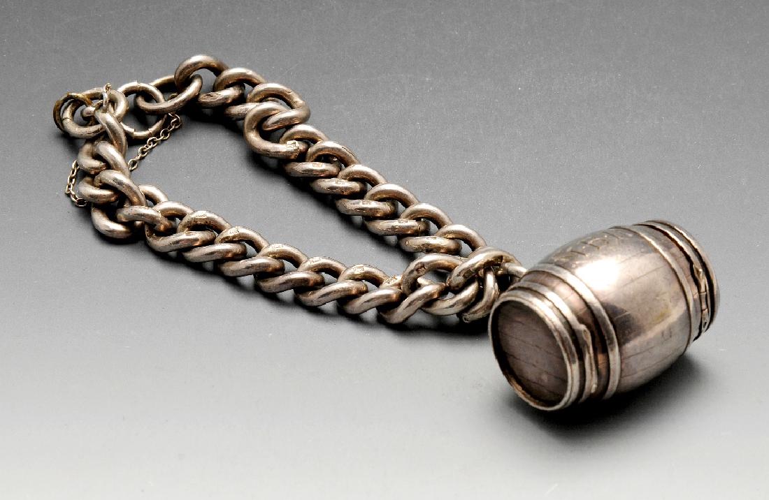 A Victorian novelty silver combination vinaigrette (1 of 7)