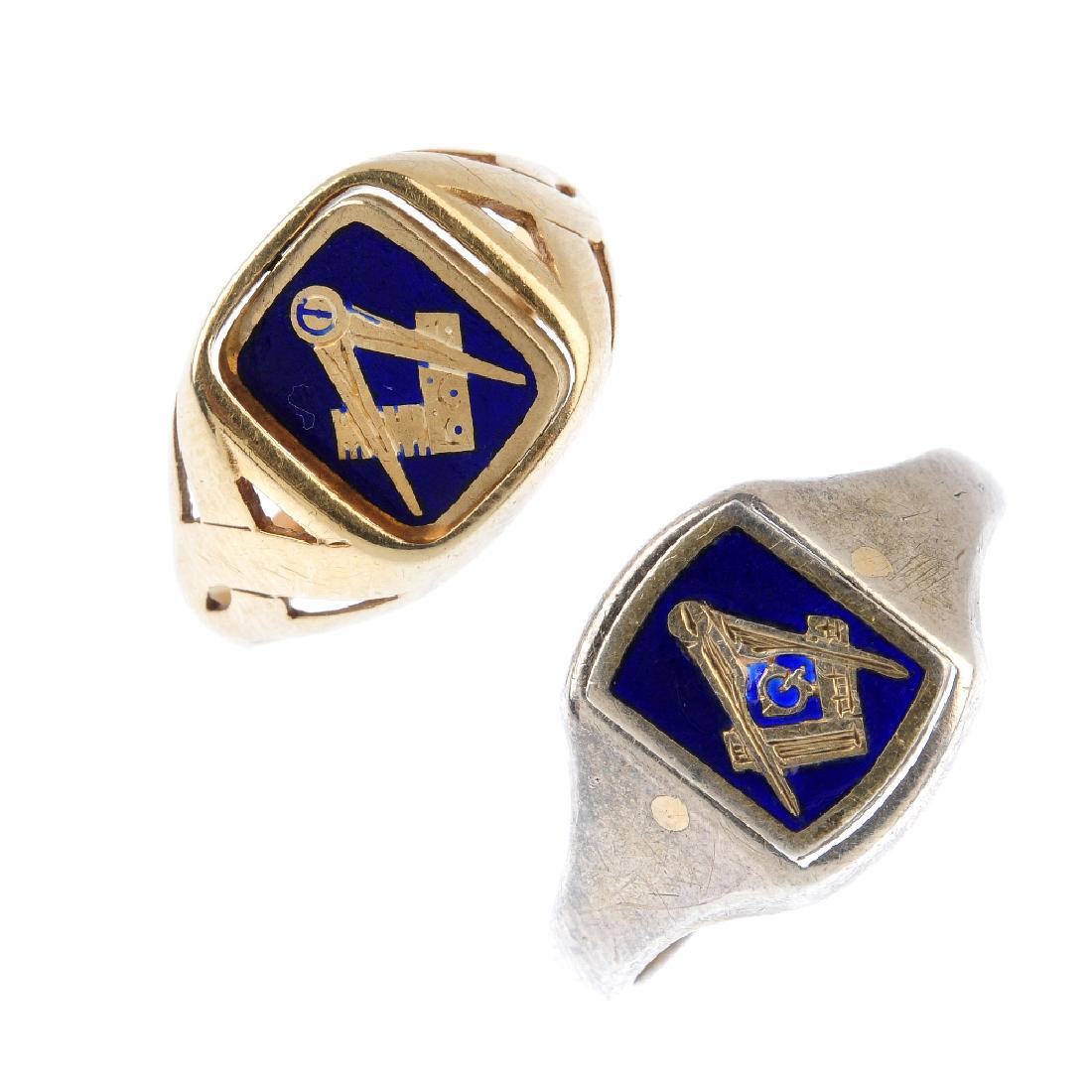Two Masonic swivel rings. Each designed as a signet (1 of 1)