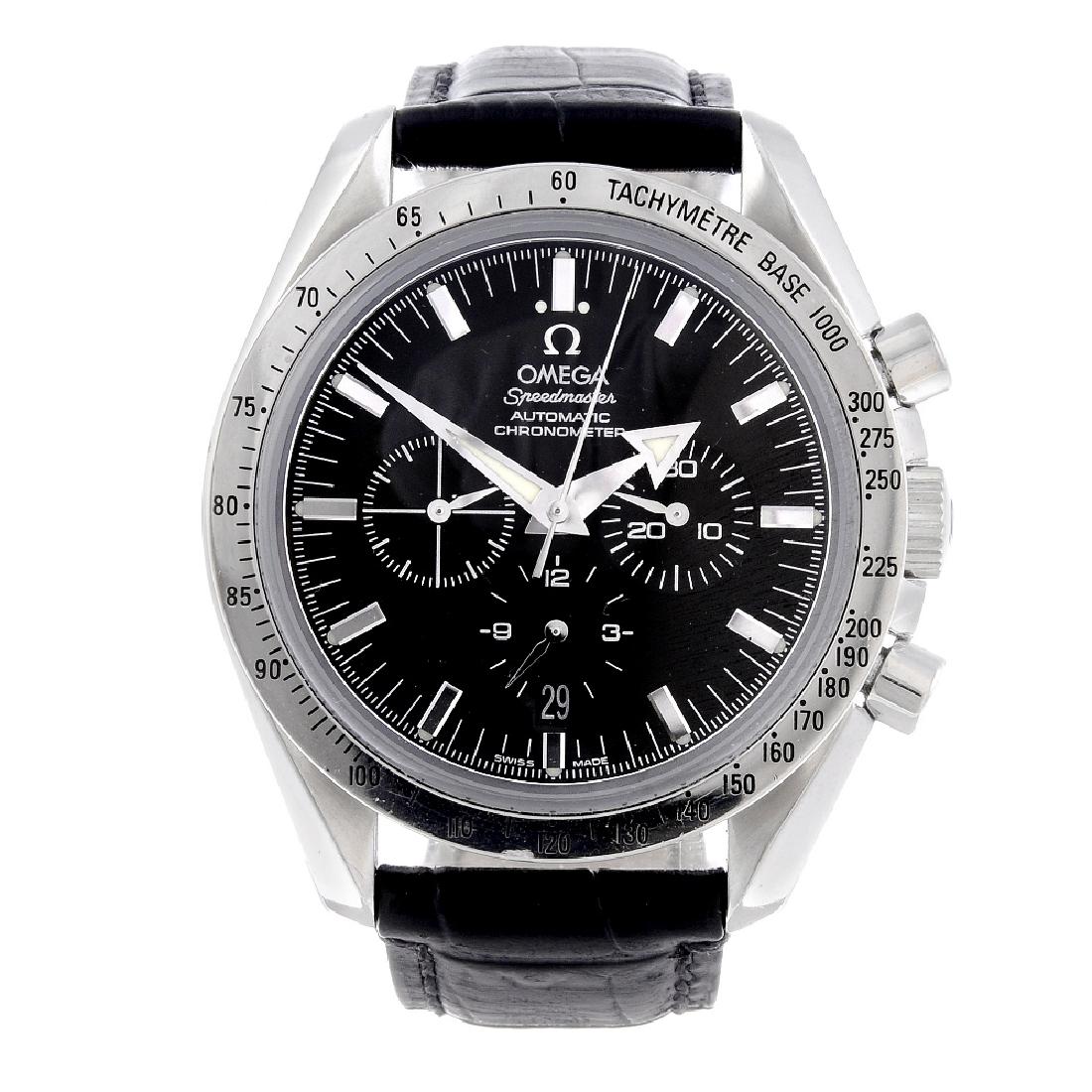 OMEGA - a gentleman's Speedmaster Broad Arrow (1 of 4)