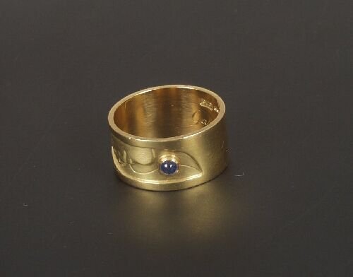 18ct gold 9.55m plain band ring set a s