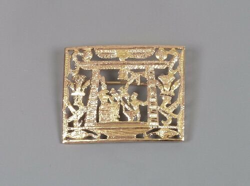 Rectangular panel brooch 4cm x 3cm depi