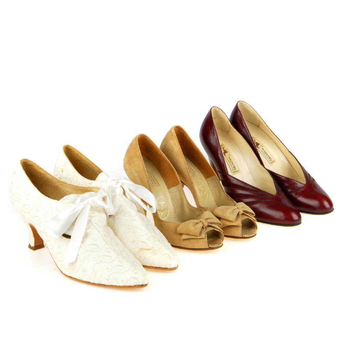 A selection of vintage shoes. To include three Anello & (1 of 17)